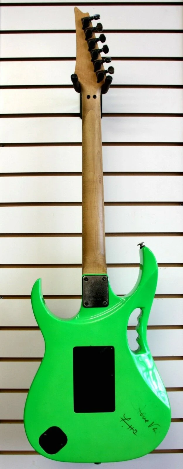Green Jem #131 — archive photograph 8