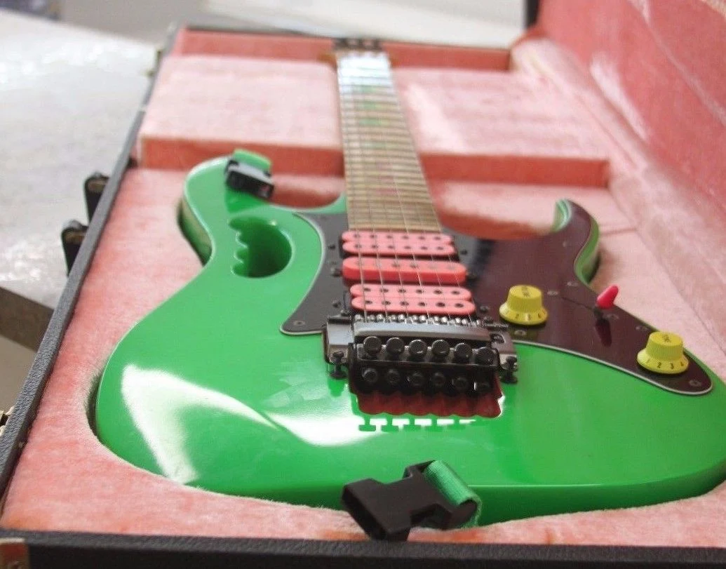 Green Jem #172 — archive photograph 5