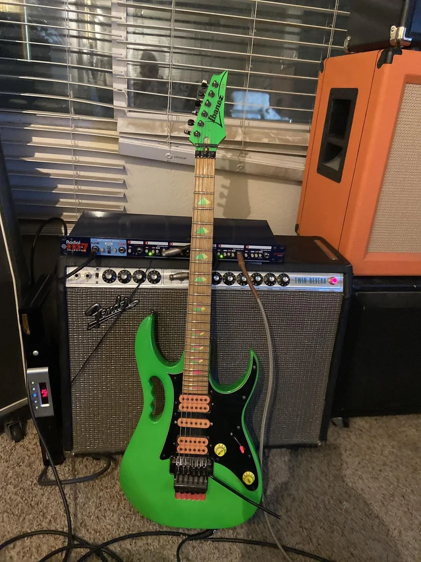 Green Jem #232 — archive photograph 1