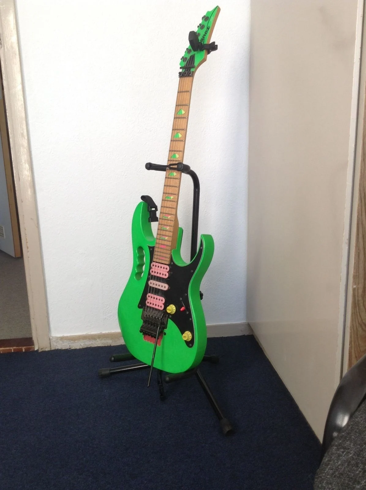 Green Jem #236 — archive photograph 4