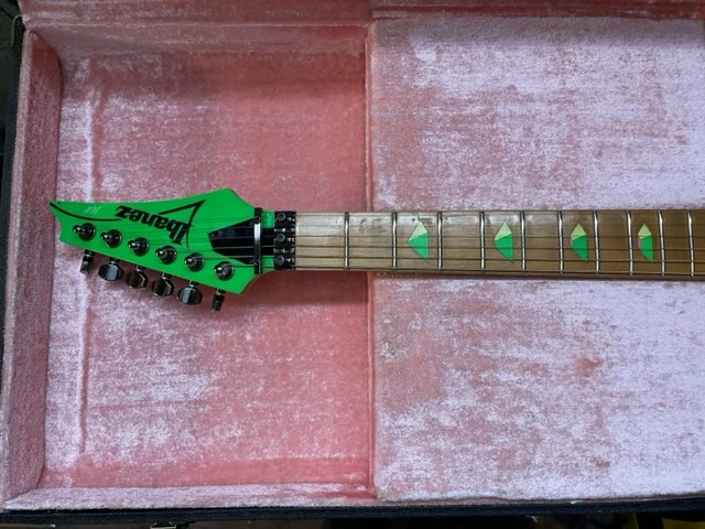 Green Jem #236 — archive photograph 6
