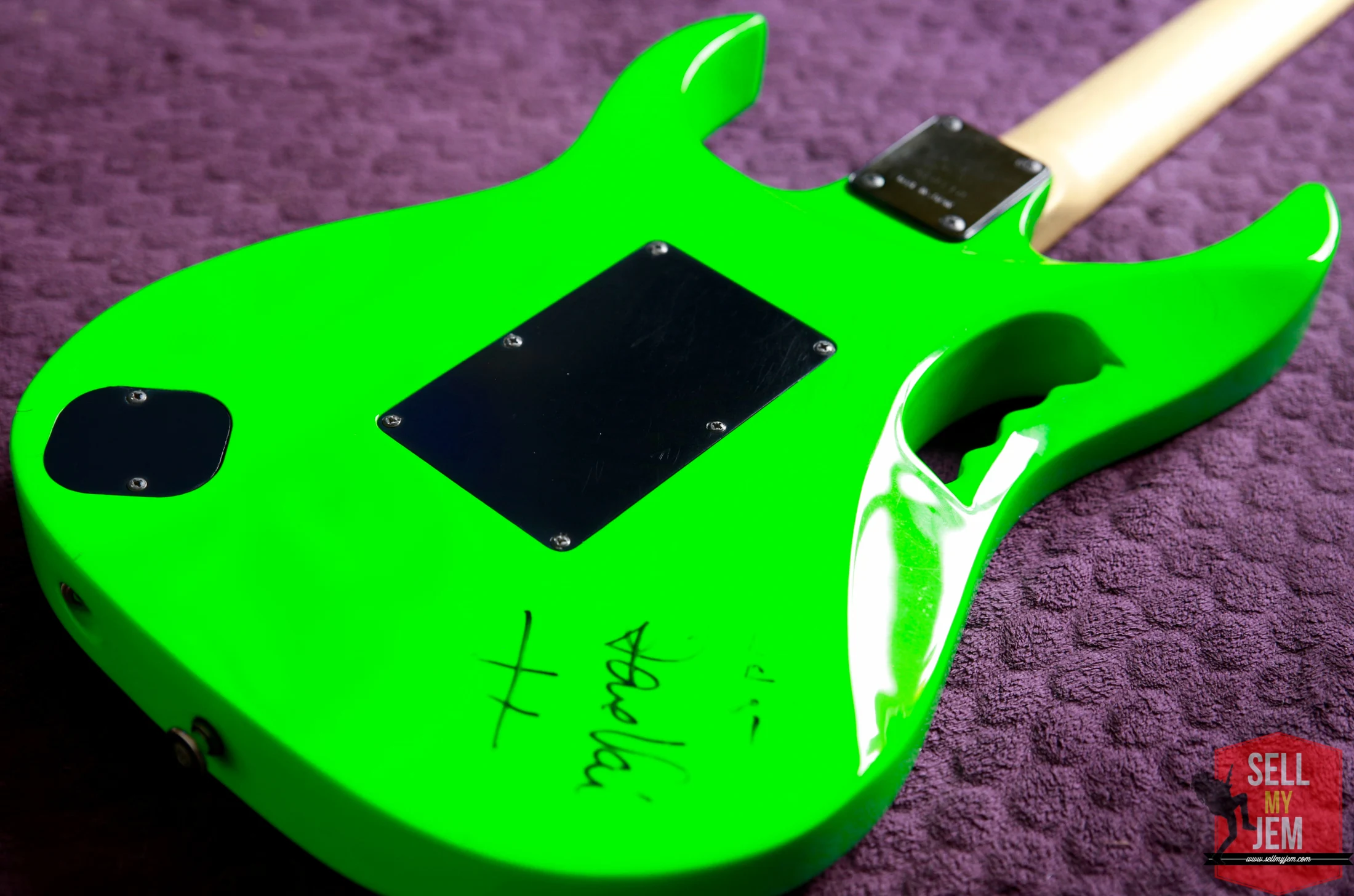 Green Jem #245 — archive photograph 27