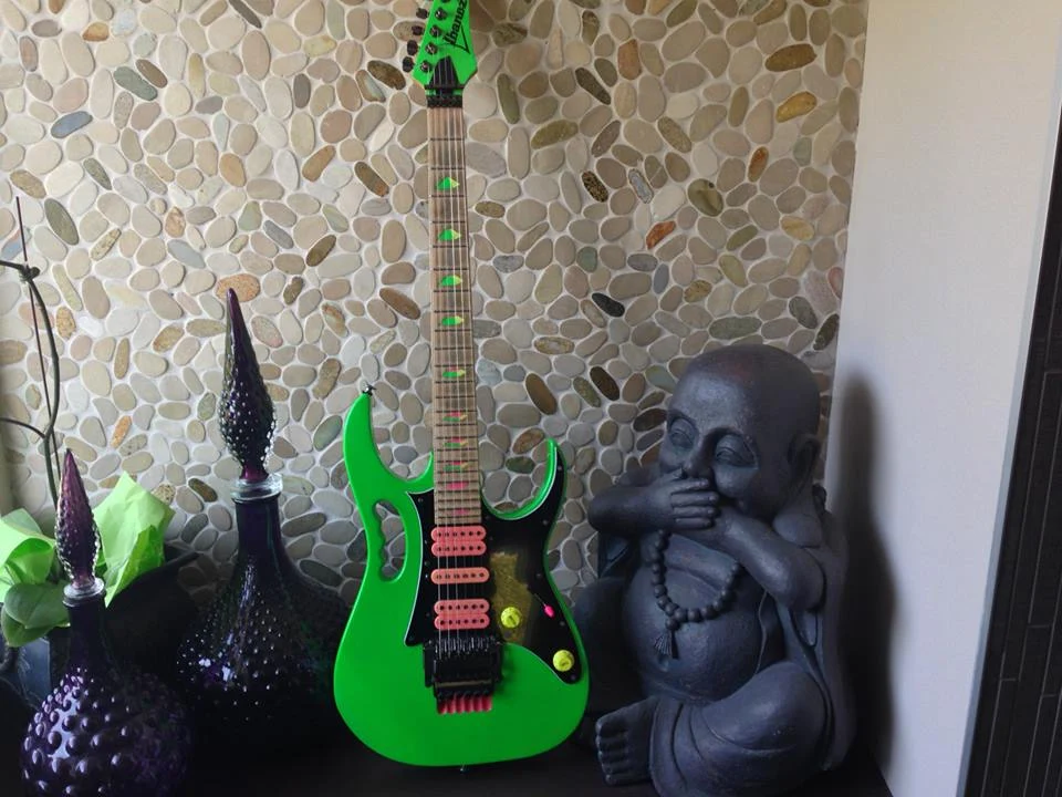 Green Jem #245 — archive photograph 2