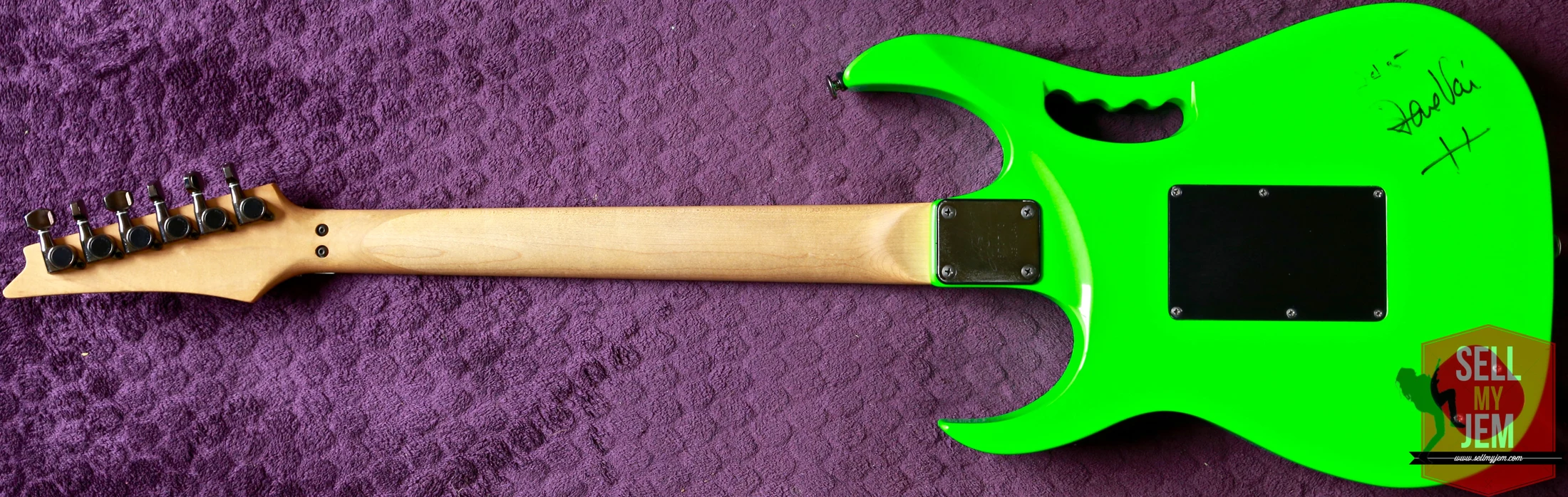 Green Jem #245 — archive photograph 28