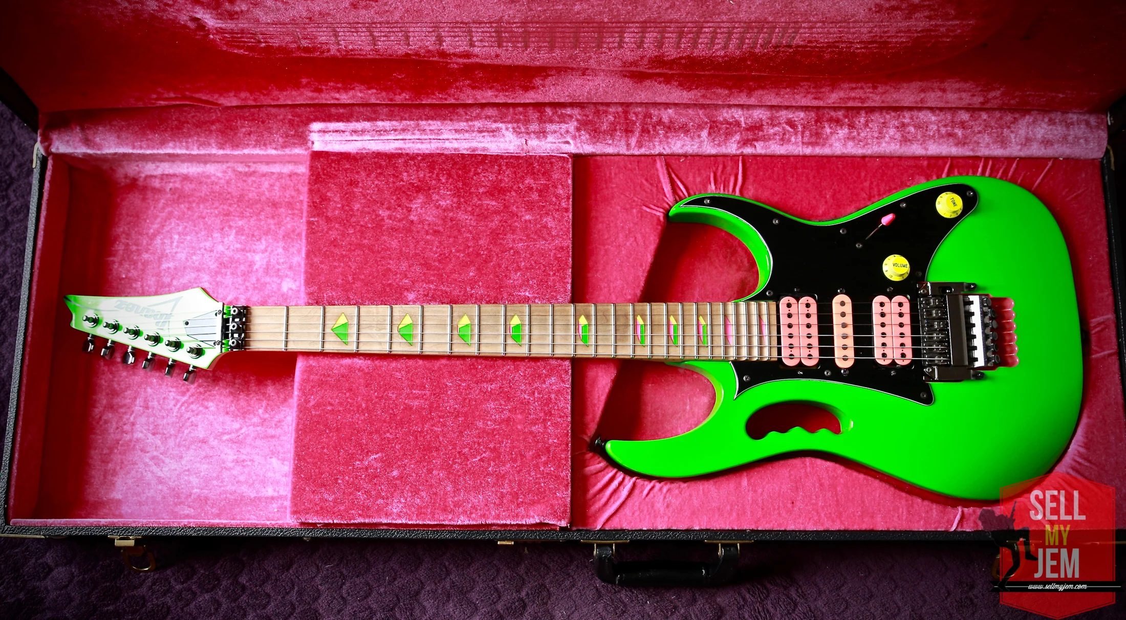 Green Jem #245 — archive photograph 13