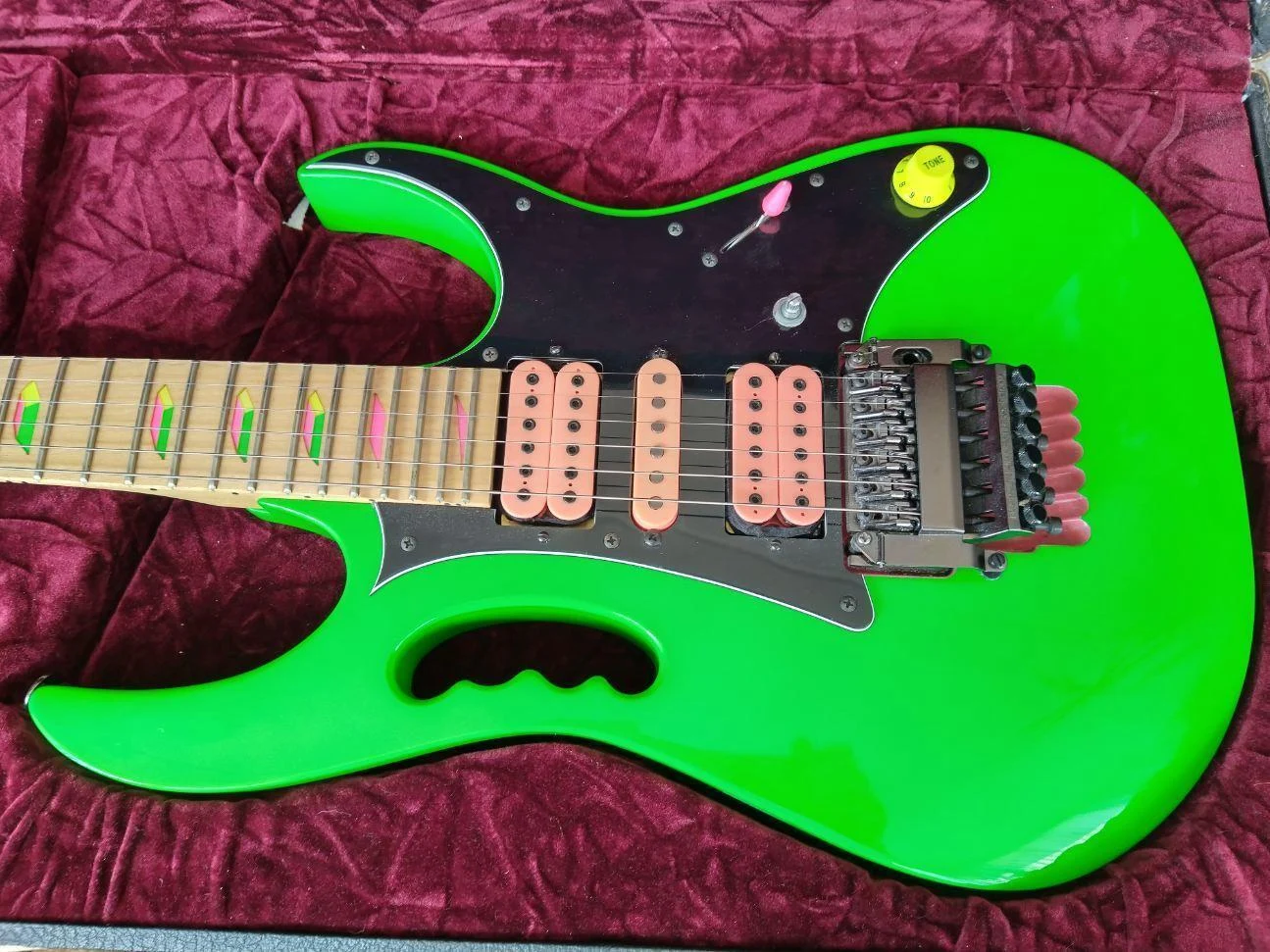 Green Jem #246 — archive photograph 4