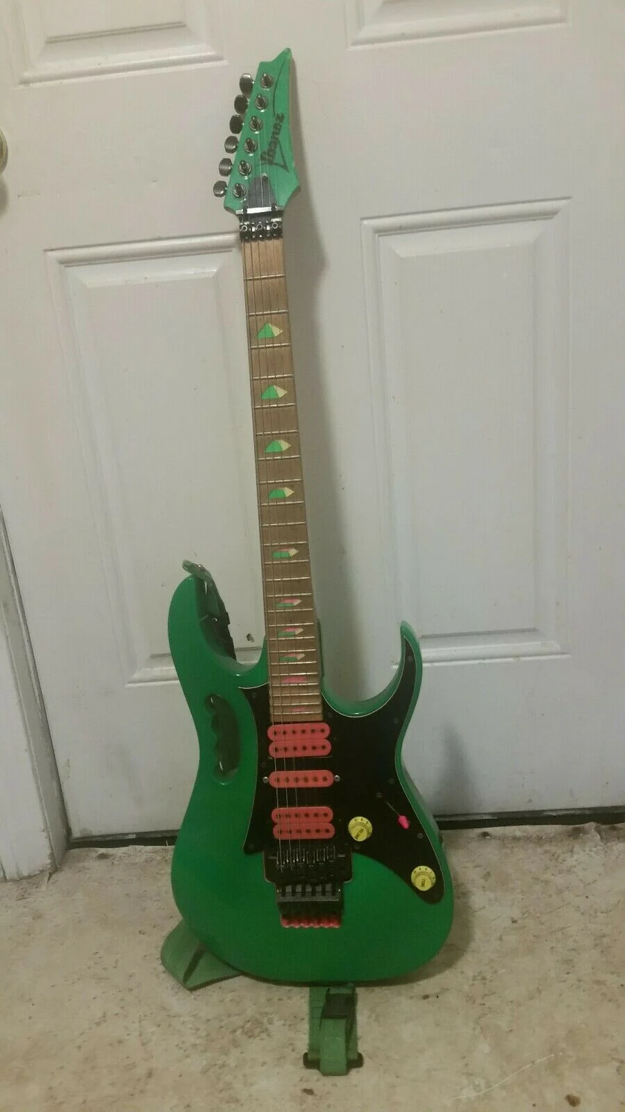 Green Jem #249 — archive photograph 4