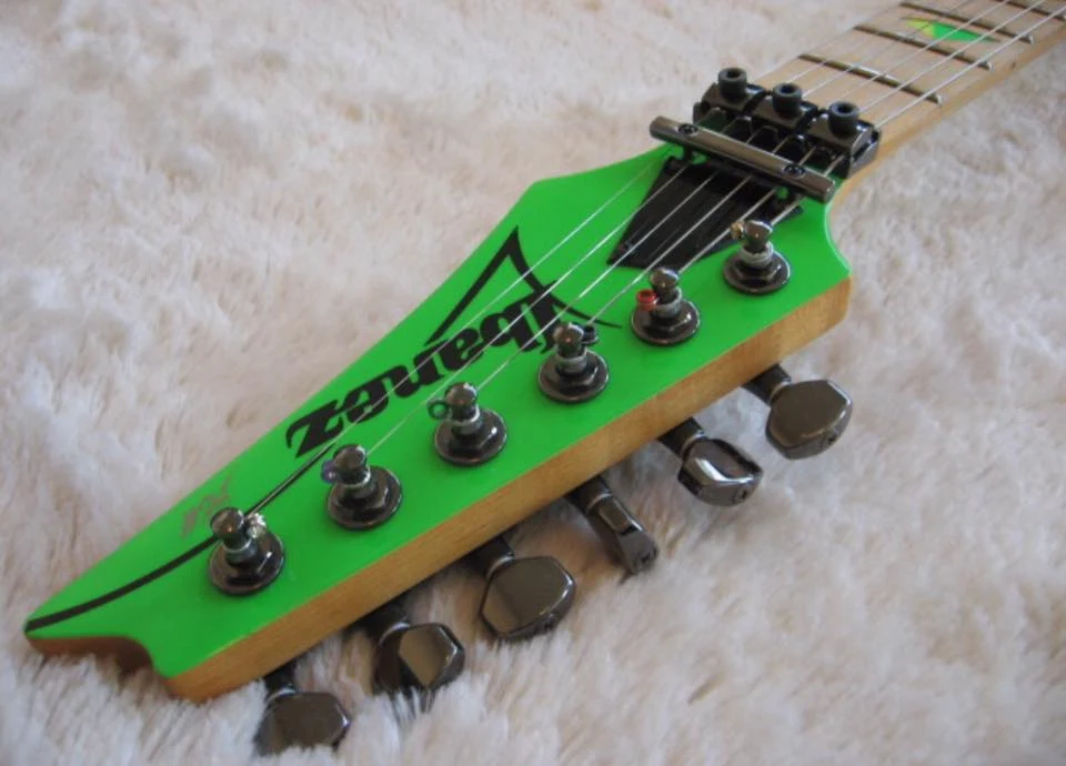 Green Jem #277 — archive photograph 1
