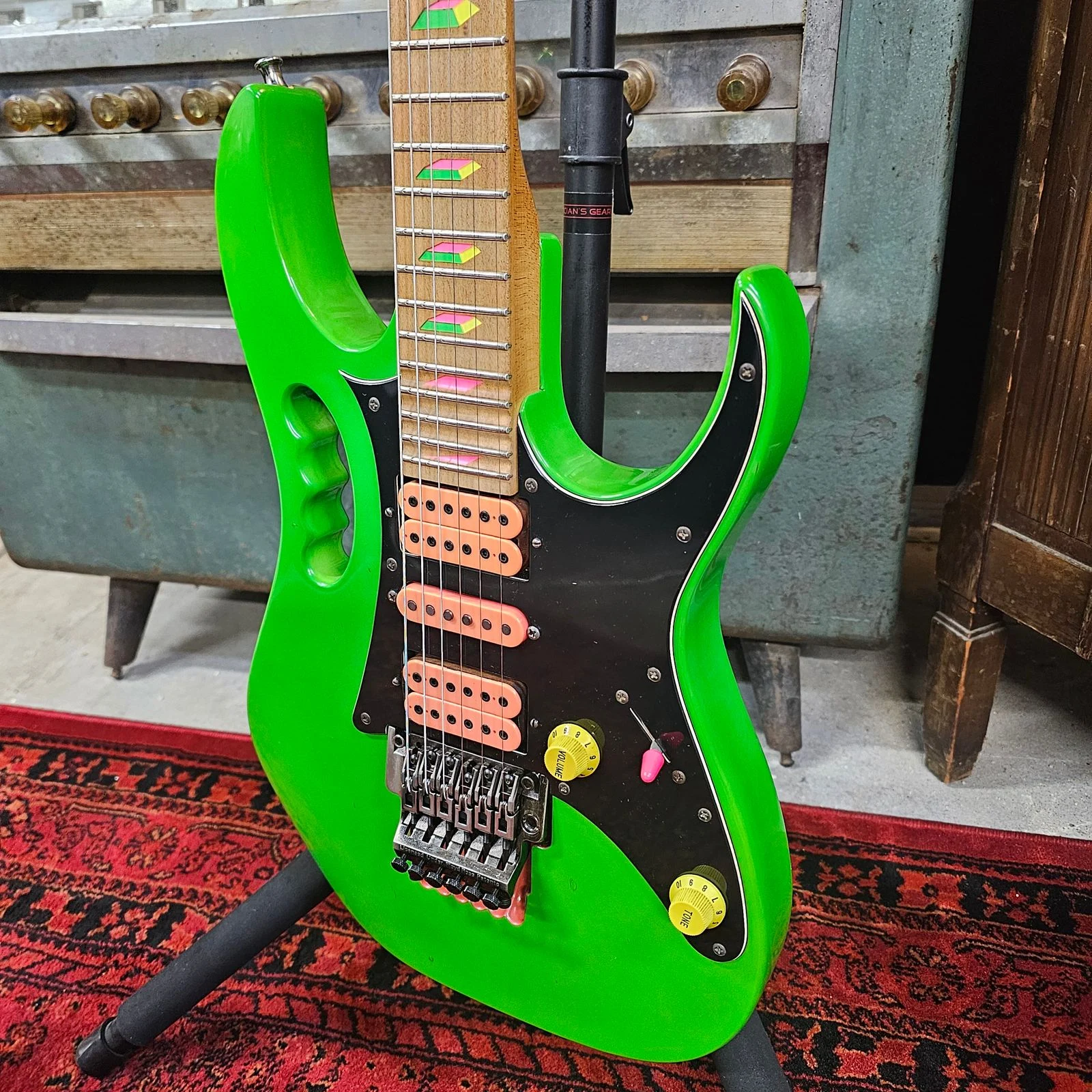 Green Jem #277 — archive photograph 21