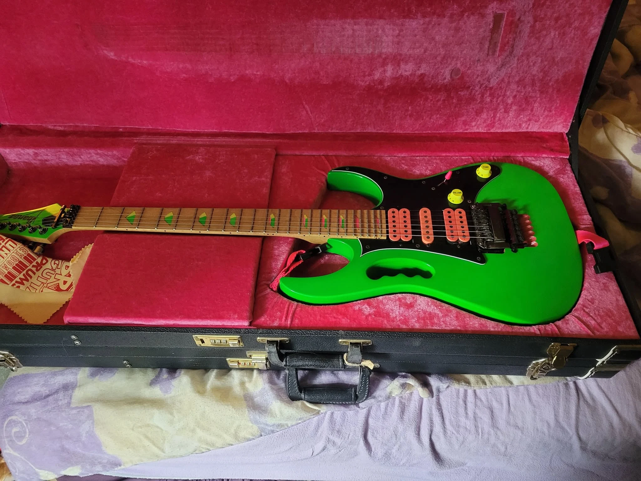 Green Jem #287 — archive photograph 1