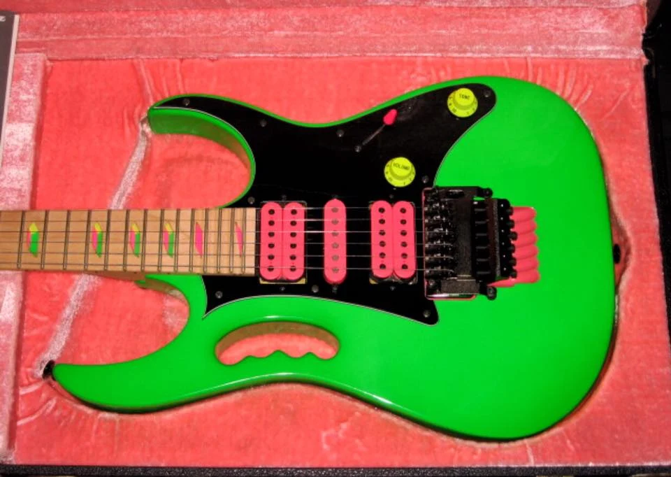 Green Jem #299 — archive photograph 9