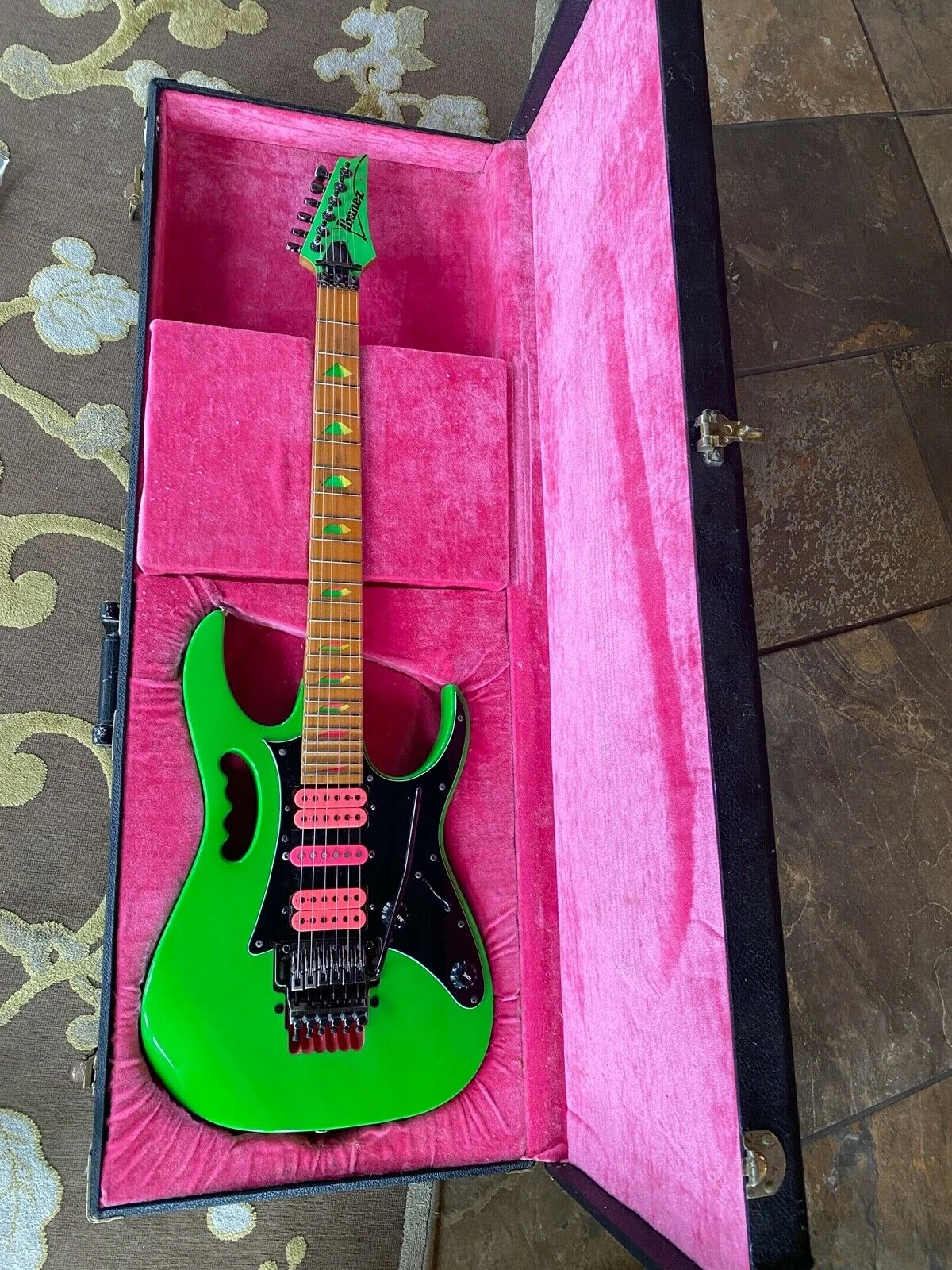Green Jem #335 — archive photograph 1