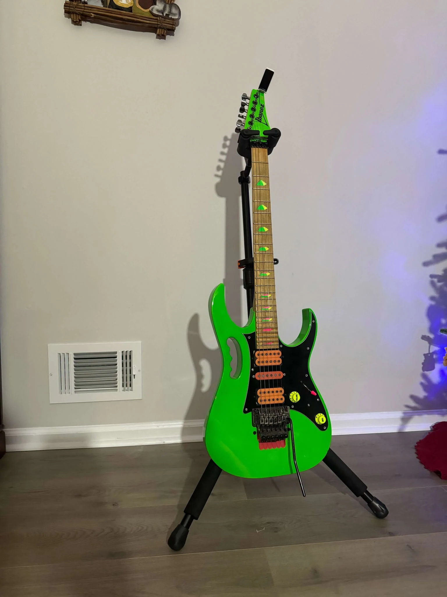 Green Jem #348 — archive photograph 6
