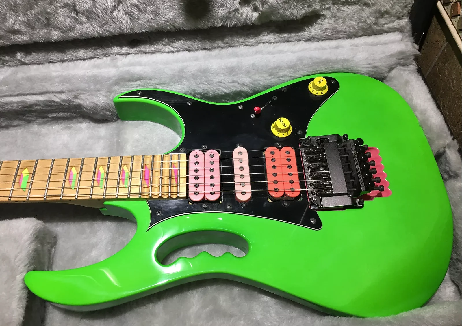 Green Jem #383 — archive photograph 8
