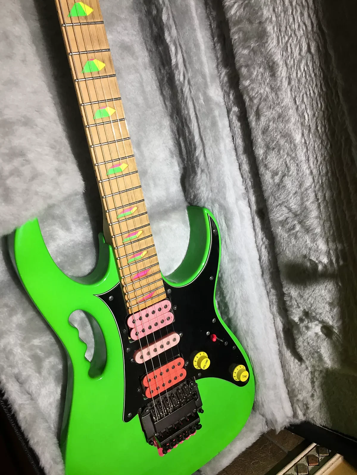 Green Jem #383 — archive photograph 9