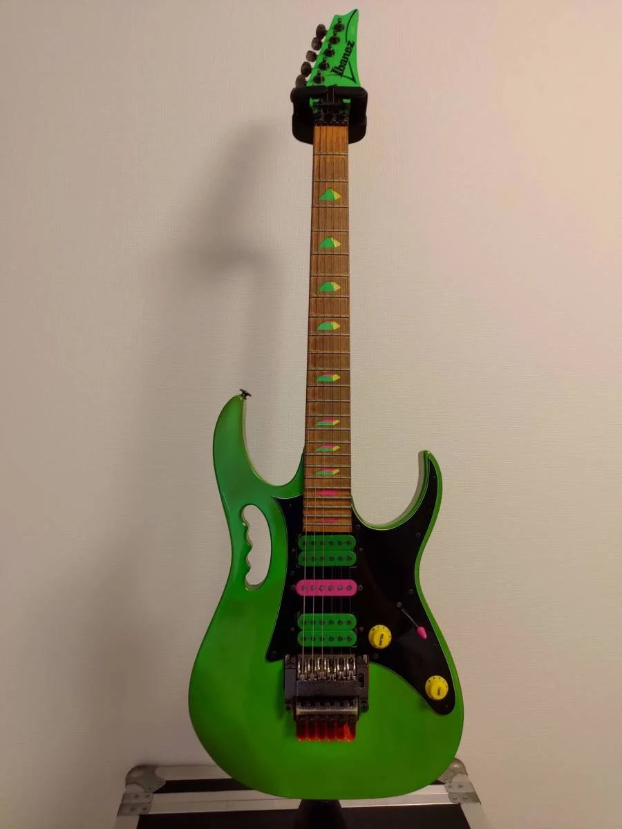 Green Jem #476 — archive photograph 7