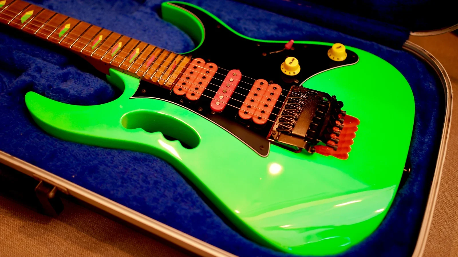 Green Jem #476 — archive photograph 12