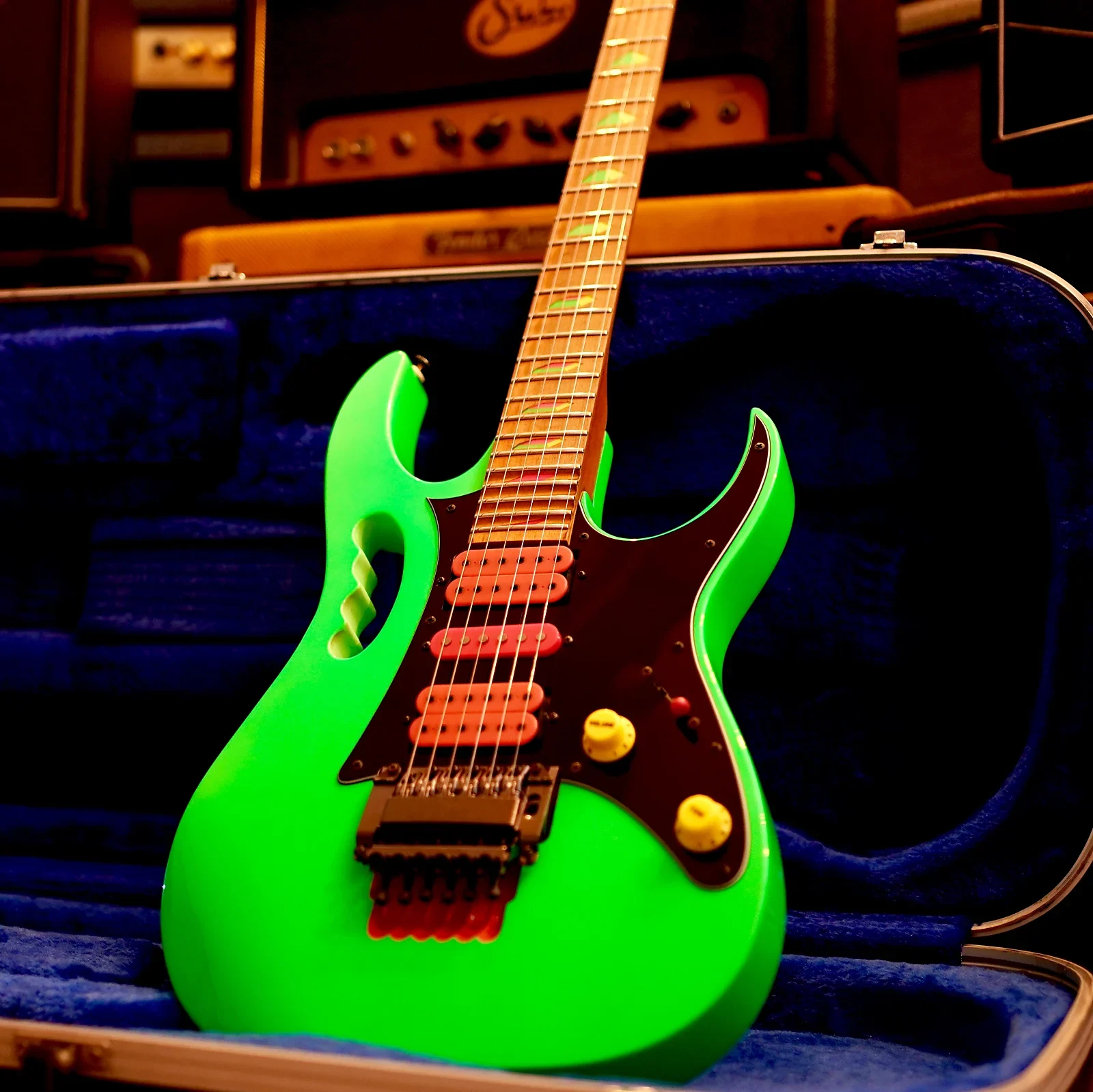 Green Jem #476 — archive photograph 14