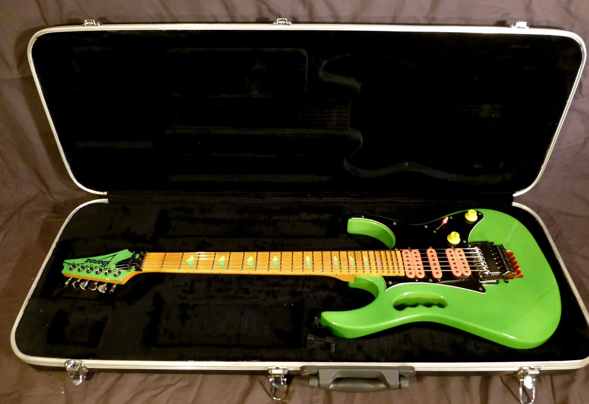 Green Jem #505 — archive photograph 9