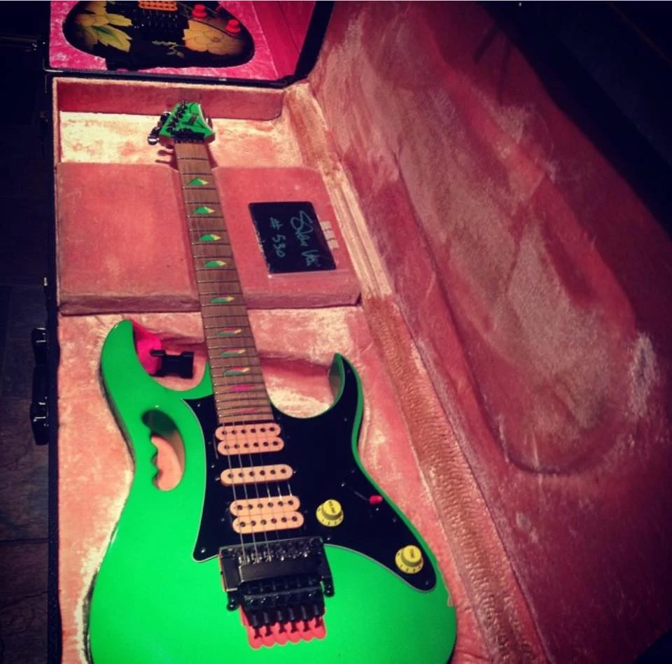 Green Jem #530 — archive photograph 5