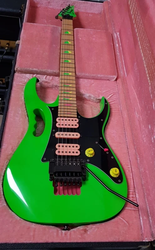 Green Jem #532 — archive photograph 2