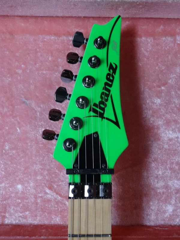 Green Jem #532 — archive photograph 8