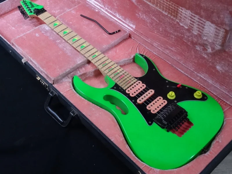 Green Jem #532 — archive photograph 10