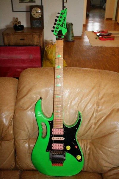 Green Jem #591 — archive photograph 1
