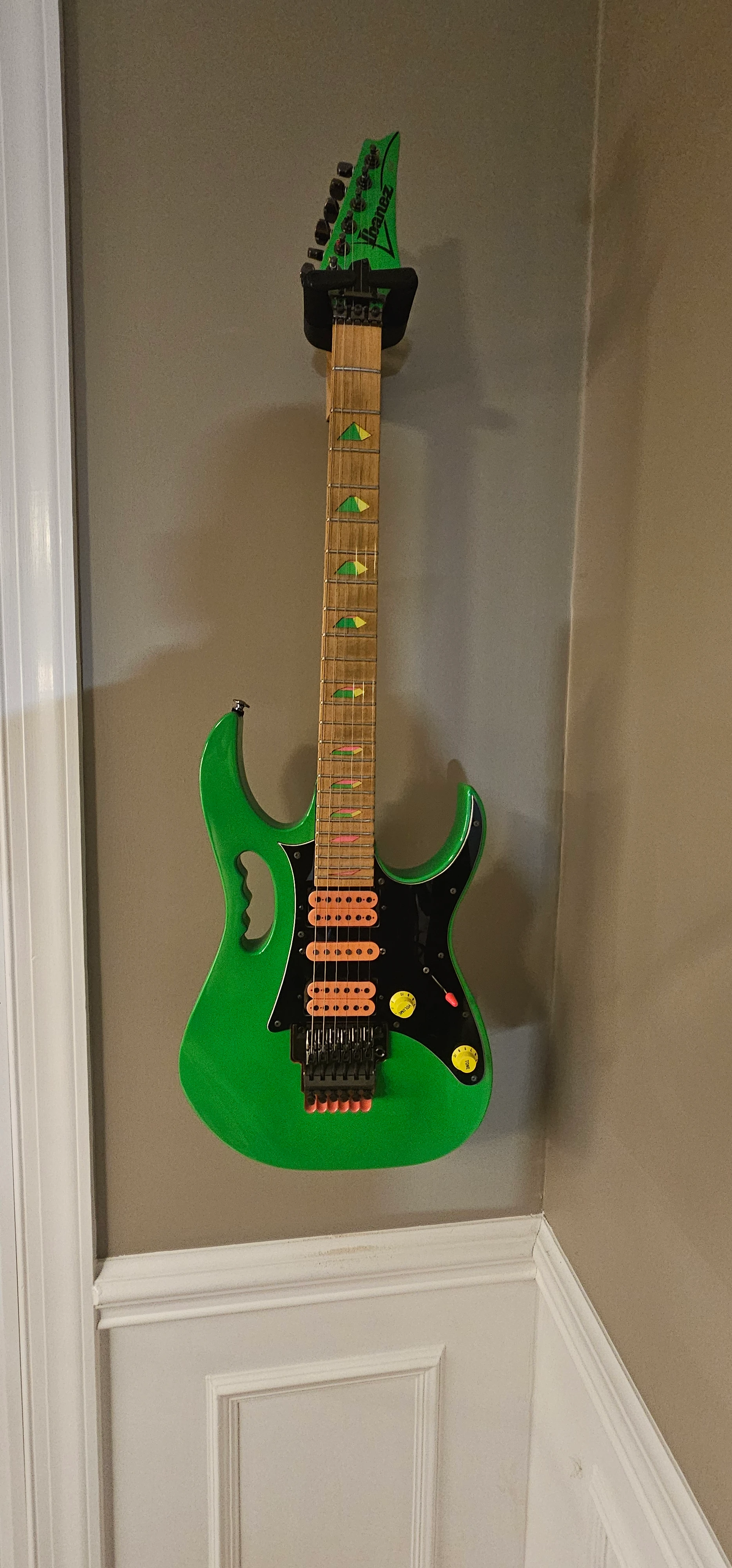 Green Jem #602 — archive photograph 4