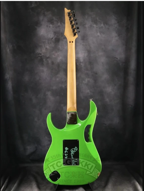 Green Jem #623 — archive photograph 3