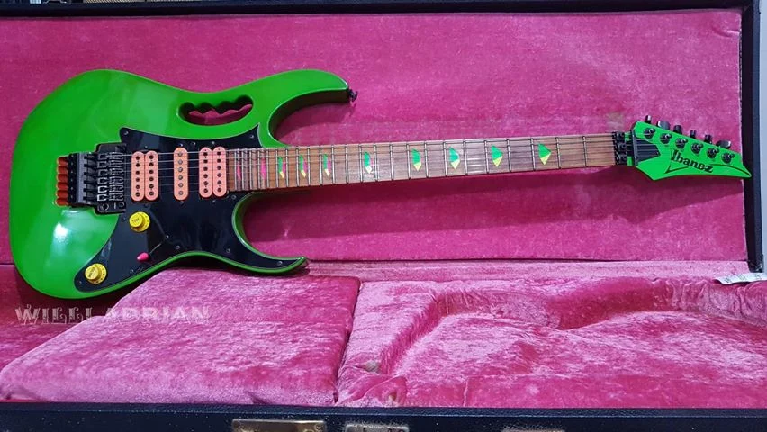 Green Jem #722 — archive photograph 2