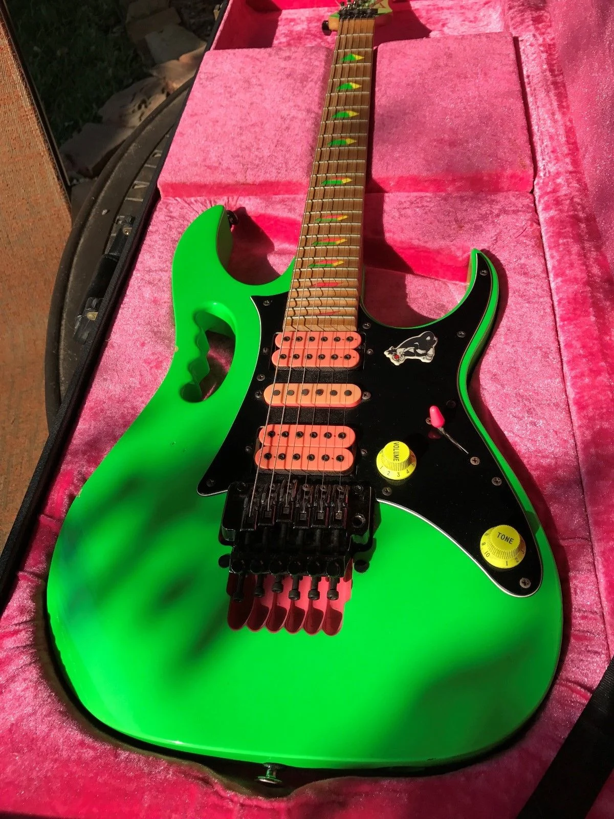 Green Jem #759 — archive photograph 12