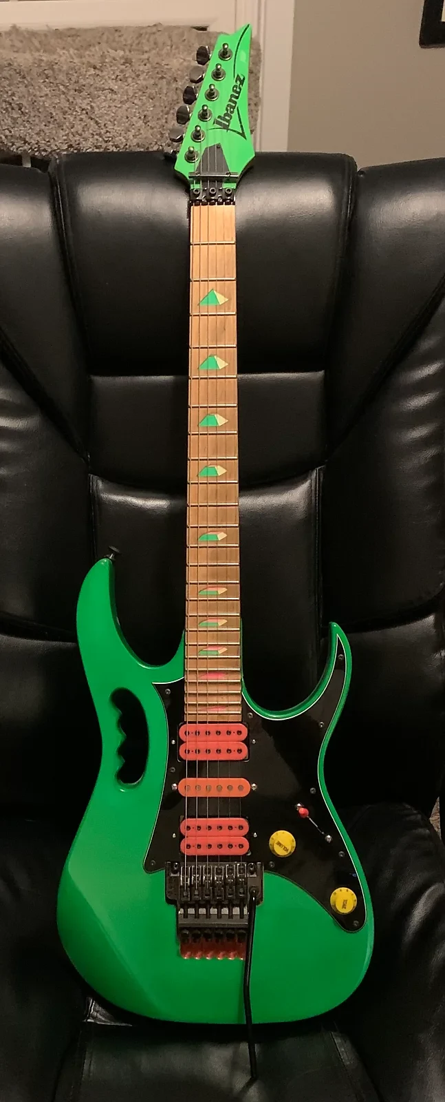 Green Jem Unknown Z — archive photograph 12