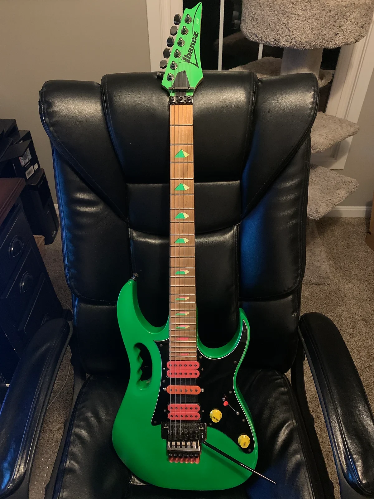 Green Jem Unknown Z — archive photograph 18
