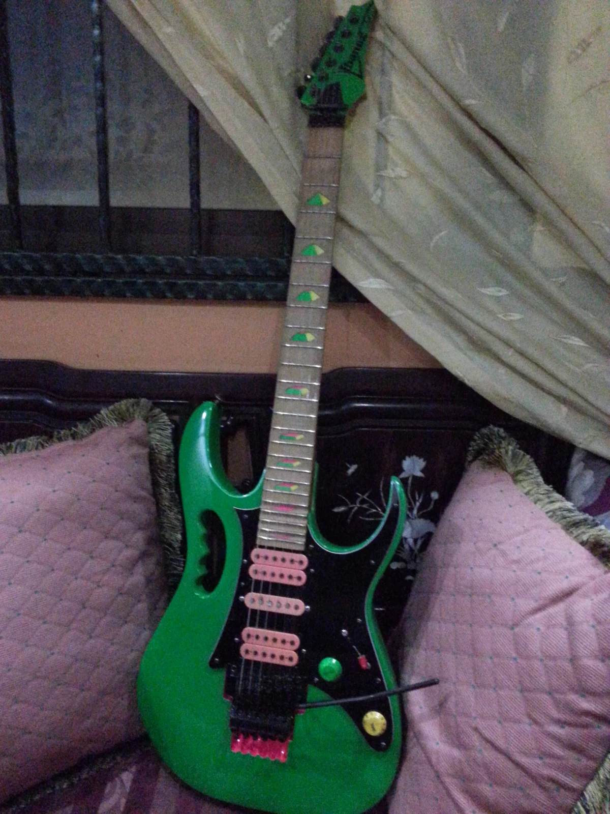 Green Jem Unknown H — archive photograph 1